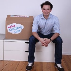 Florian Spathelf, Gründer von Meine-Spielzeugkiste.de