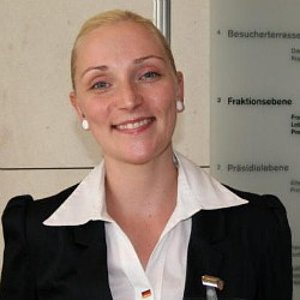 Nadine Sauerzapfe, Gründerin des EAST LONDON