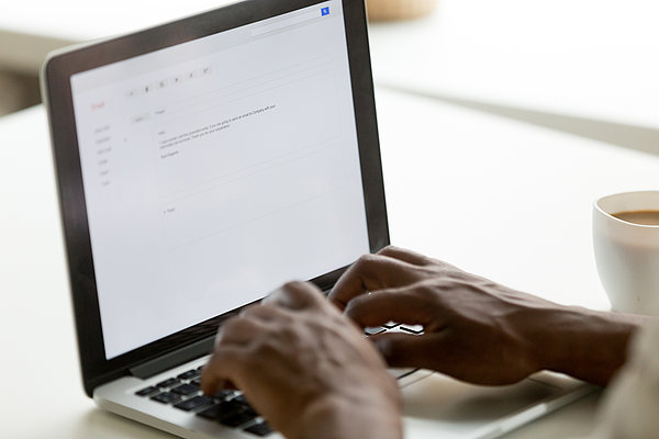 Geschäftliche E-Mails richtig schreiben Geschäftliche E-Mails richtig schreiben