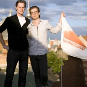 Die Soundcloud-Gründer Eric Wahlfross und Alexander Ljung freuen sich über frisches Kapital!